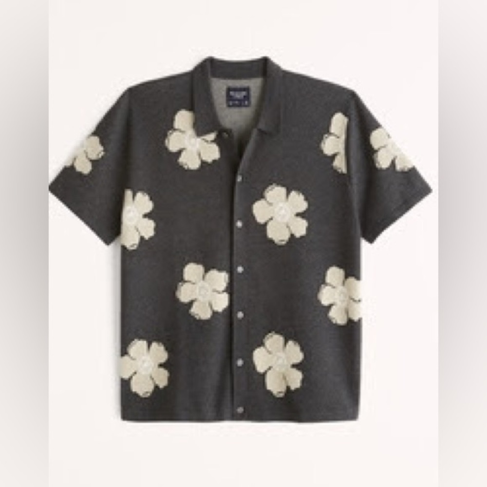 Abercrombie Men’s Charcoal Floral Button Down Short Sleeve Sweater Shirt
